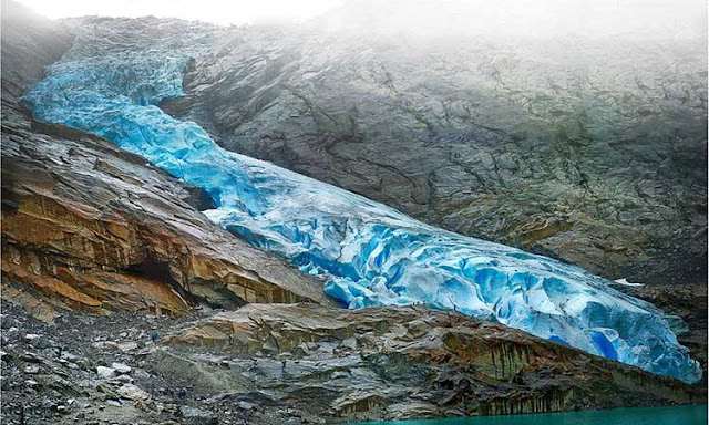 song bang briksdal glacier 1